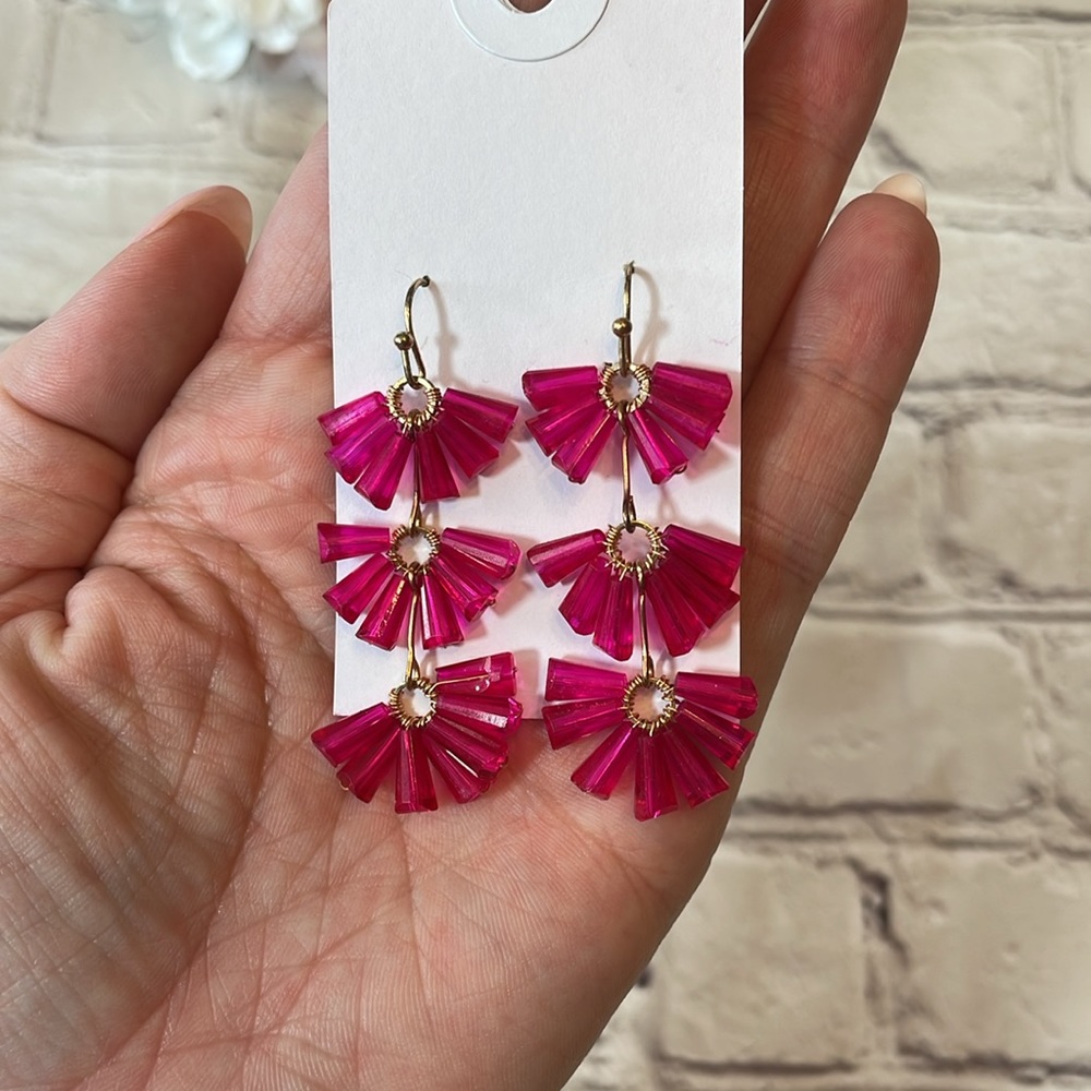 NWT Altar’d State Pink Fan Dangle Earrings - Picture 2 of 3